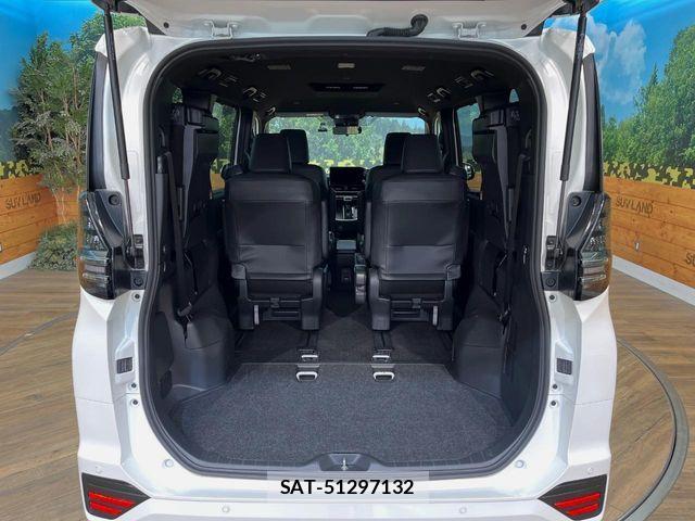 Toyota VOXY HYBRID 2025-10 7458512-12