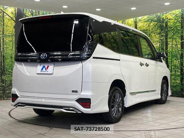 Toyota VOXY HYBRID 2025-03 7503347-17