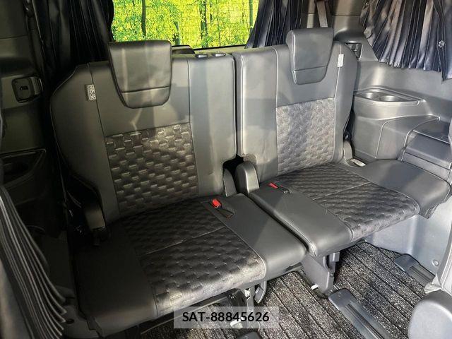 Toyota VOXY HYBRID 2025-03 7620943-9