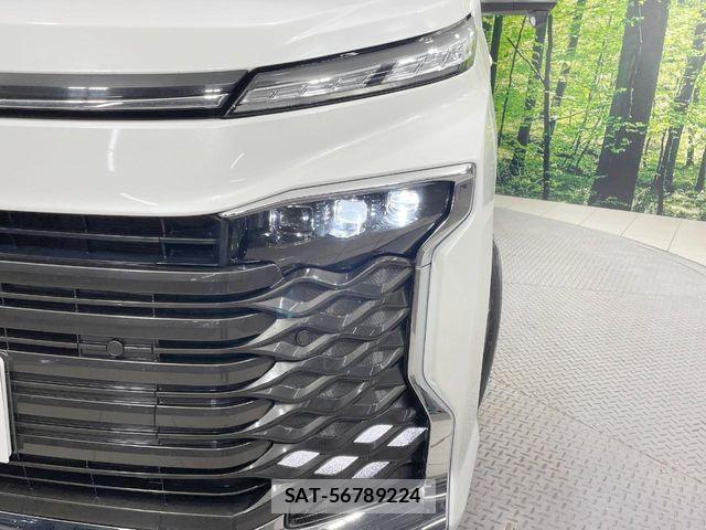 Toyota VOXY HYBRID 2025-10 7620942-12