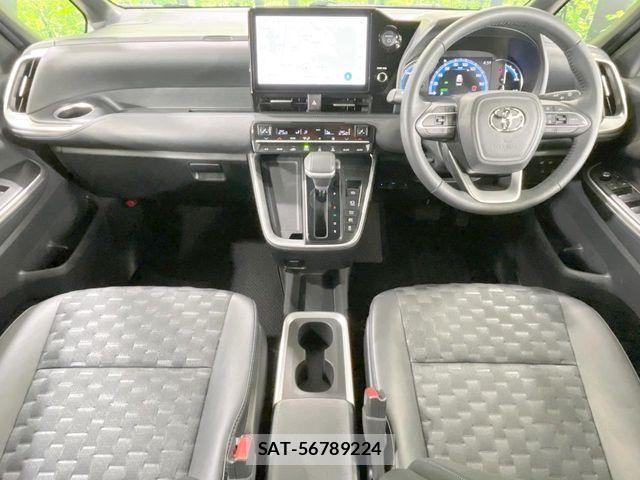 Toyota VOXY HYBRID 2025-10 7620942-1