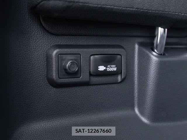 Toyota VOXY HYBRID 2025-10 7620938-4