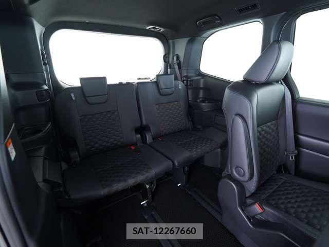 Toyota VOXY HYBRID 2025-10 7620938-8