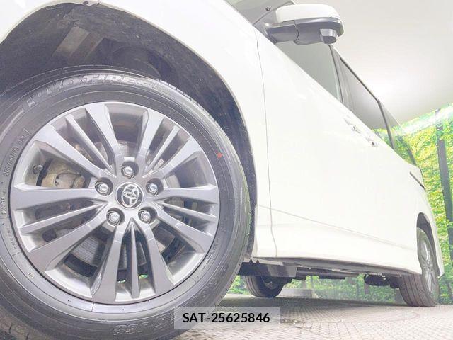 Toyota VOXY HYBRID 2025-10 7620941-13