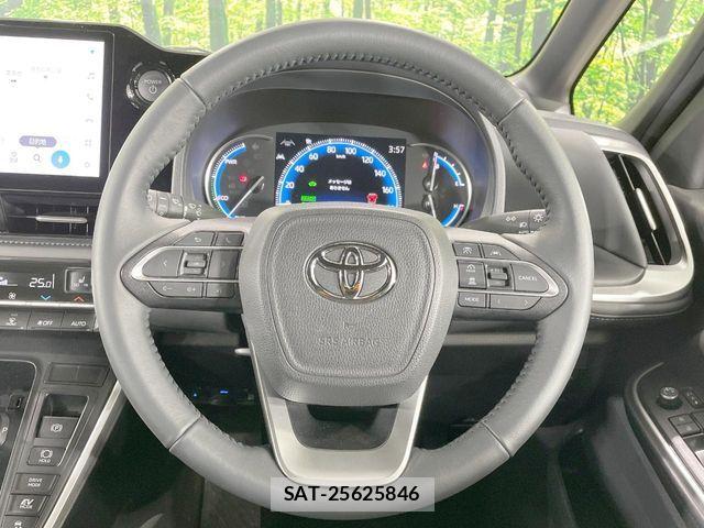 Toyota VOXY HYBRID 2025-10 7620941-14