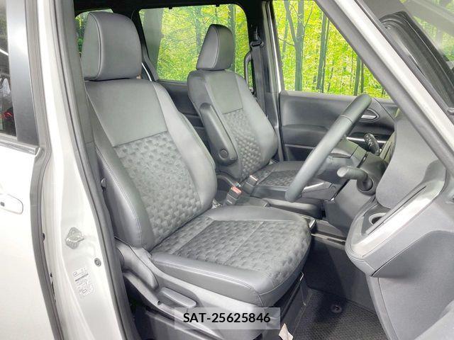 Toyota VOXY HYBRID 2025-10 7620941-8