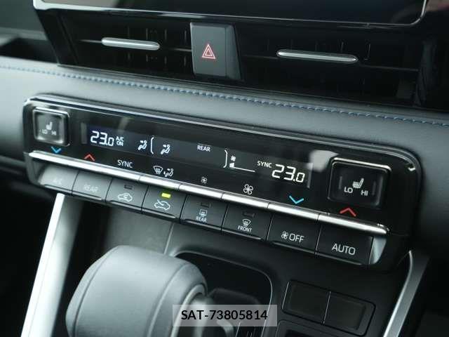 Toyota VOXY HYBRID 2025-10 7620939-15