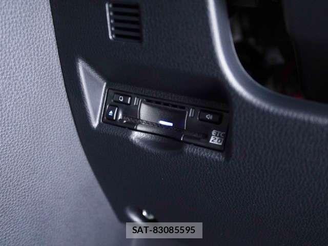 Toyota VOXY HYBRID 2025-10 7730093-16