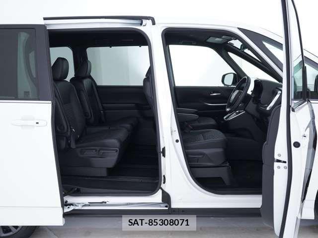 Toyota VOXY HYBRID 2025-10 7730090-19