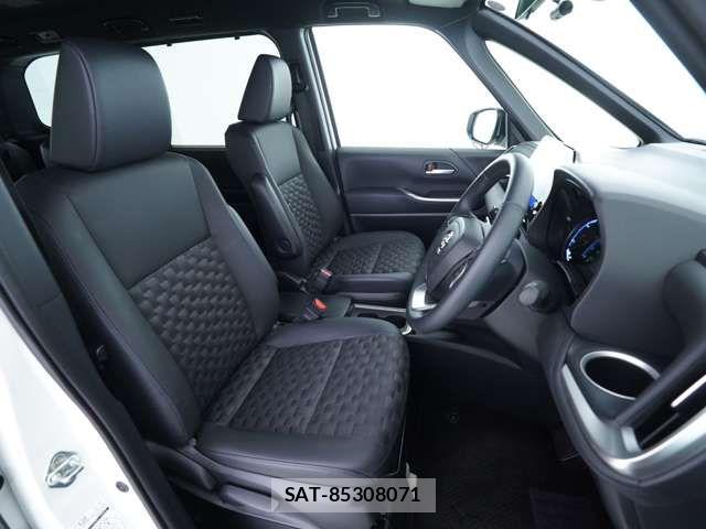 Toyota VOXY HYBRID 2025-10 7730090-6