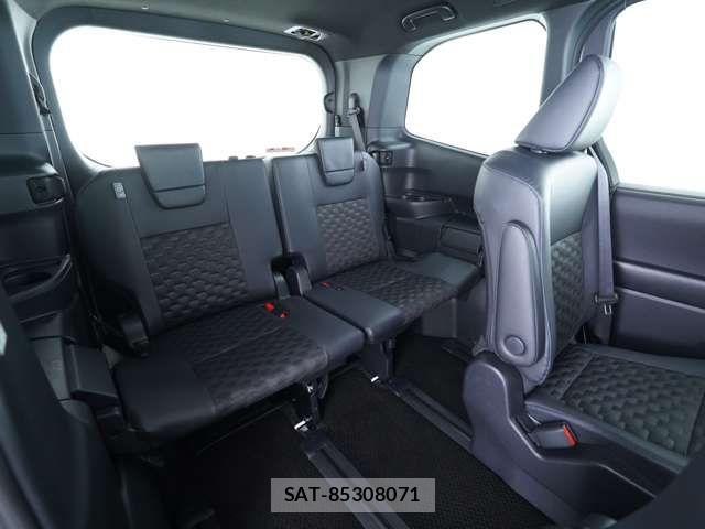 Toyota VOXY HYBRID 2025-10 7730090-8