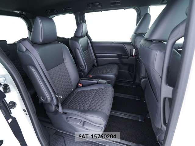 Toyota VOXY HYBRID 2025-10 7730080-7
