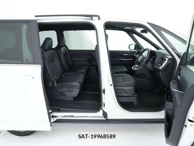 Toyota VOXY HYBRID 2025-10 7730078-19