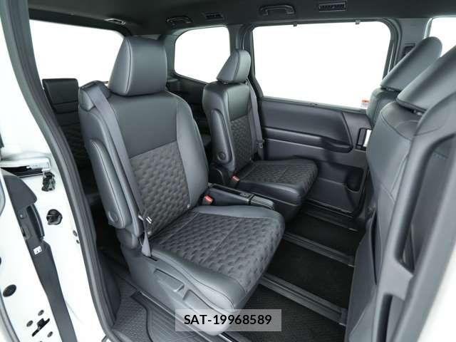 Toyota VOXY HYBRID 2025-10 7730078-7
