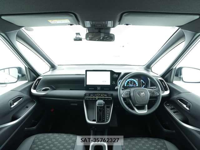 Toyota VOXY HYBRID 2025-10 7730076-5
