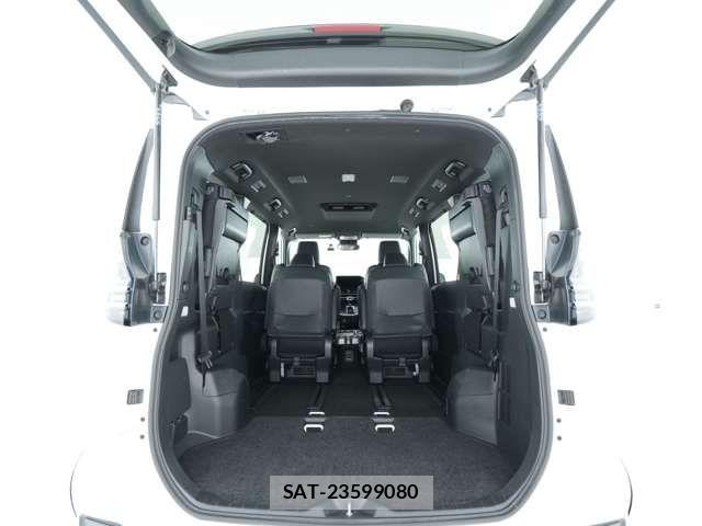 Toyota VOXY HYBRID 2025-10 7730074-10