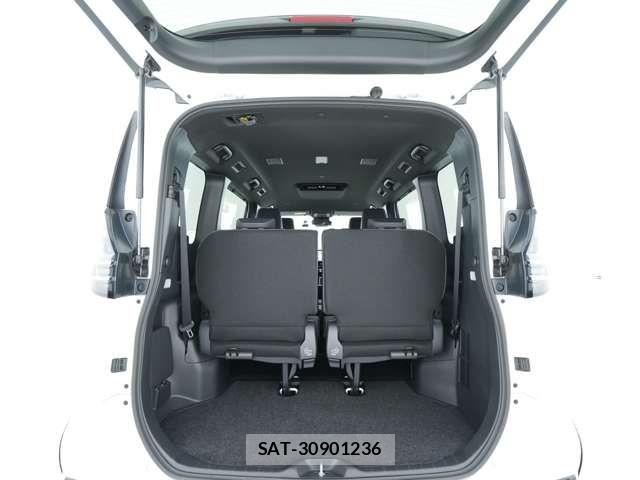Toyota VOXY HYBRID 2025-10 7730081-8