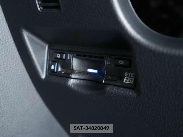 Toyota VOXY HYBRID 2025-10 7730077-16