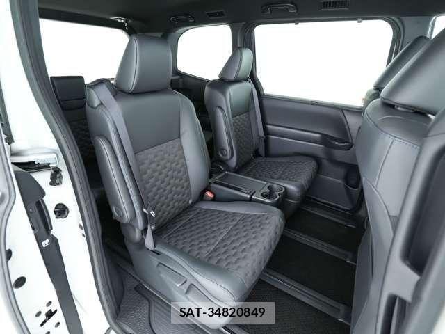 Toyota VOXY HYBRID 2025-10 7730077-7