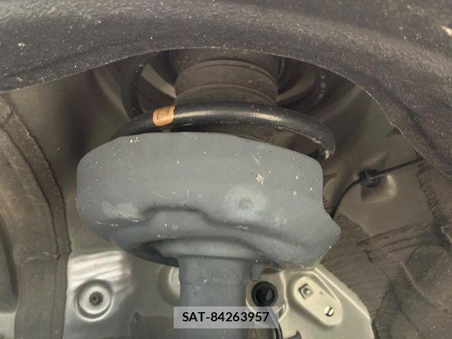 Toyota VOXY HYBRID 2024-01 7730094-19