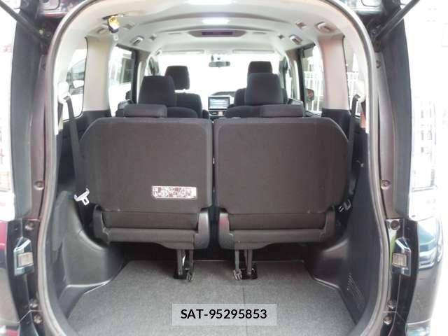 Toyota VOXY HYBRID 2015-05 7730096-13
