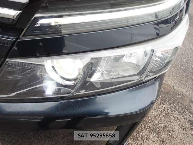 Toyota VOXY HYBRID 2015-05 7730096-27
