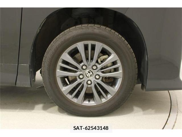 Toyota VOXY HYBRID 2023-02 7730095-21