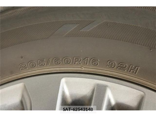 Toyota VOXY HYBRID 2023-02 7730095-26
