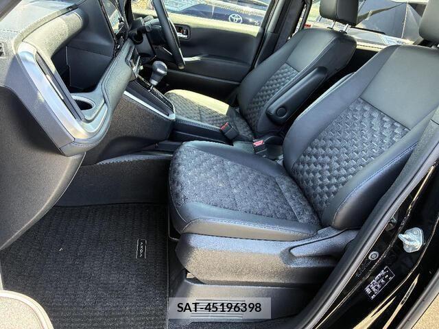 Toyota VOXY HYBRID 2024-09 7790006-16