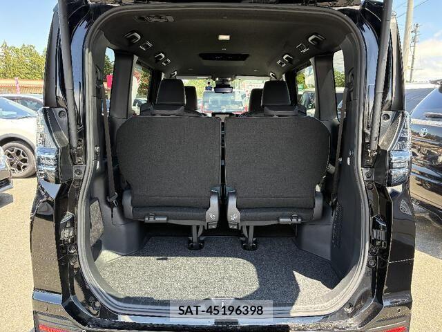 Toyota VOXY HYBRID 2024-09 7790006-19