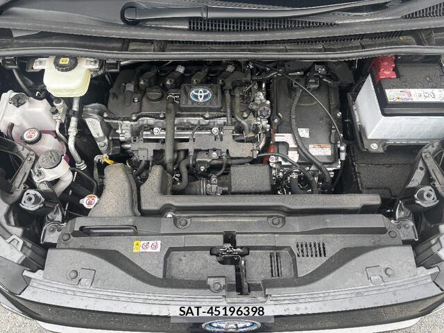 Toyota VOXY HYBRID 2024-09 7790006-29