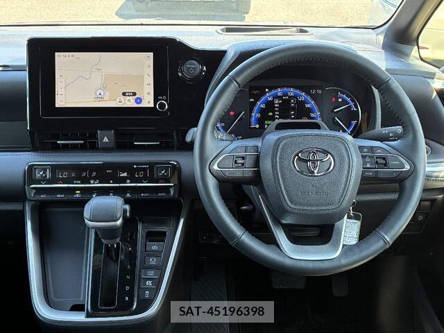 Toyota VOXY HYBRID 2024-09 7790006-6