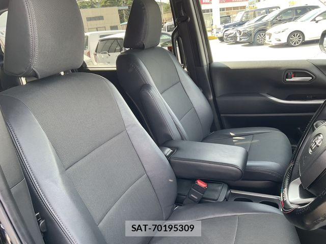 Toyota VOXY HYBRID 2022-09 7880159-14