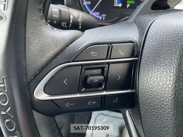 Toyota VOXY HYBRID 2022-09 7880159-19