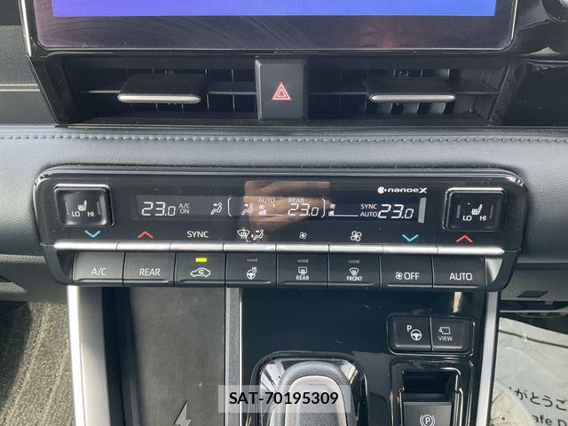 Toyota VOXY HYBRID 2022-09 7880159-22