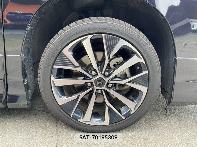 Toyota VOXY HYBRID 2022-09 7880159-28