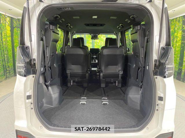 Toyota VOXY HYBRID 2023-07 7880160-9