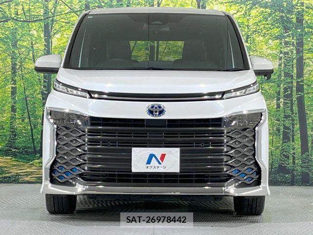 Toyota VOXY HYBRID 2023-07 7880160-13