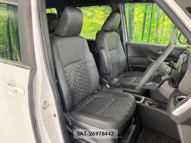 Toyota VOXY HYBRID 2023-07 7880160-6
