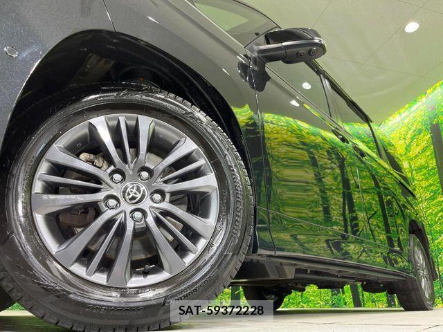 Toyota VOXY HYBRID 2024-06 7880158-13