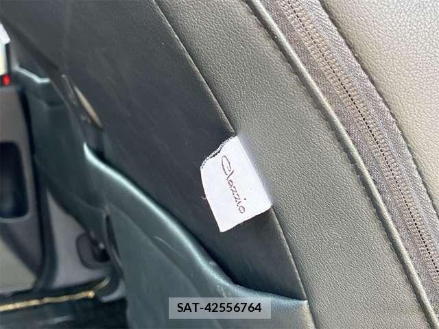 Toyota VOXY HYBRID 2023-06 7964190-10