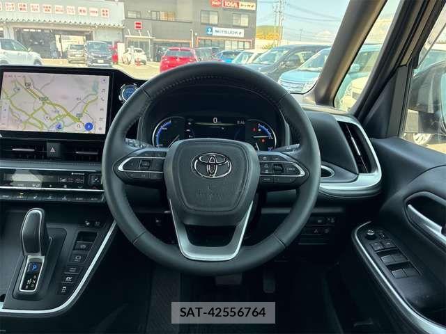 Toyota VOXY HYBRID 2023-06 7964190-14