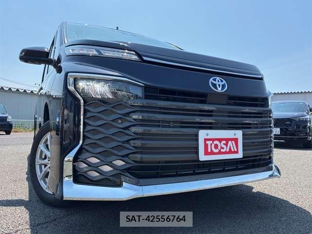 Toyota VOXY HYBRID 2023-06 7964190-15