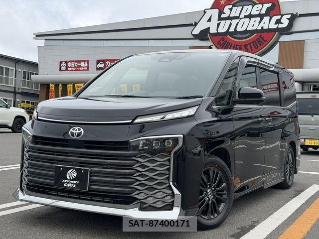 Toyota VOXY HYBRID 2022-09 8038877-0