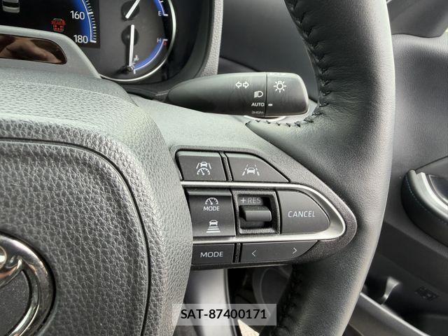 Toyota VOXY HYBRID 2022-09 8038877-4