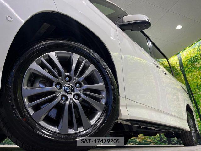 Toyota VOXY HYBRID 2023-03 8038874-13