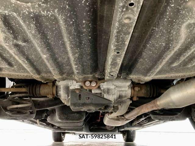 Toyota VOXY HYBRID 2022-03 8075992-5