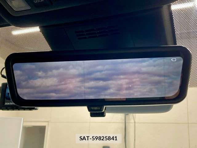 Toyota VOXY HYBRID 2022-03 8075992-8