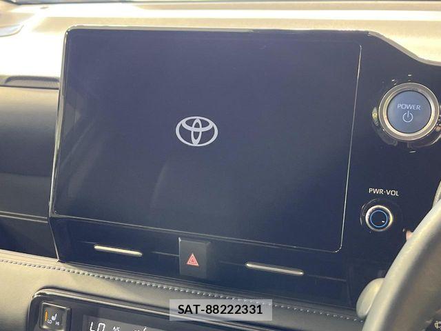 Toyota VOXY HYBRID 2022-06 8075991-3