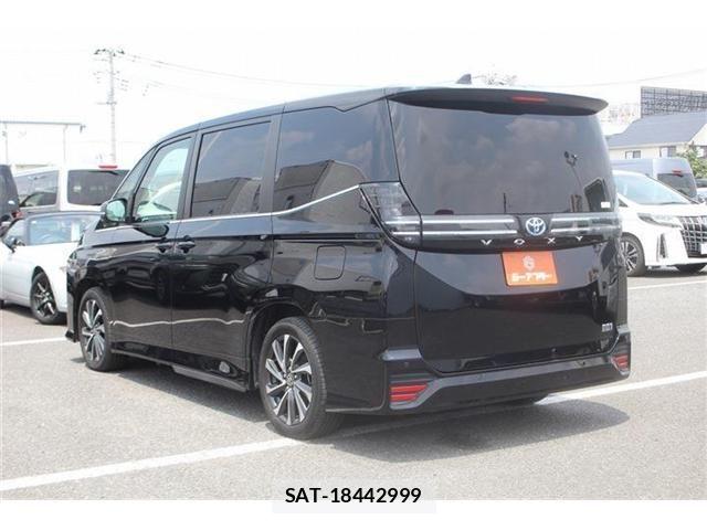 Toyota VOXY HYBRID 2022-06 8075993-11